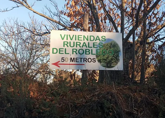Viviendas Rurales Del Robledo